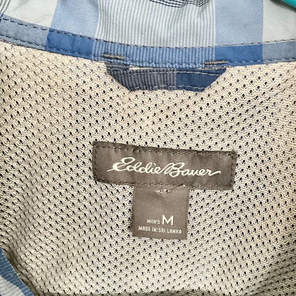 Eddie Bauer Men’s  Performance Blue Plaid Short Sleeve Button-Down Shirt Size M - Picture 3 of 8